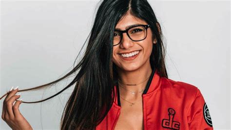 mia hd|269 Mia Khalifa Photos & High Res Pictures